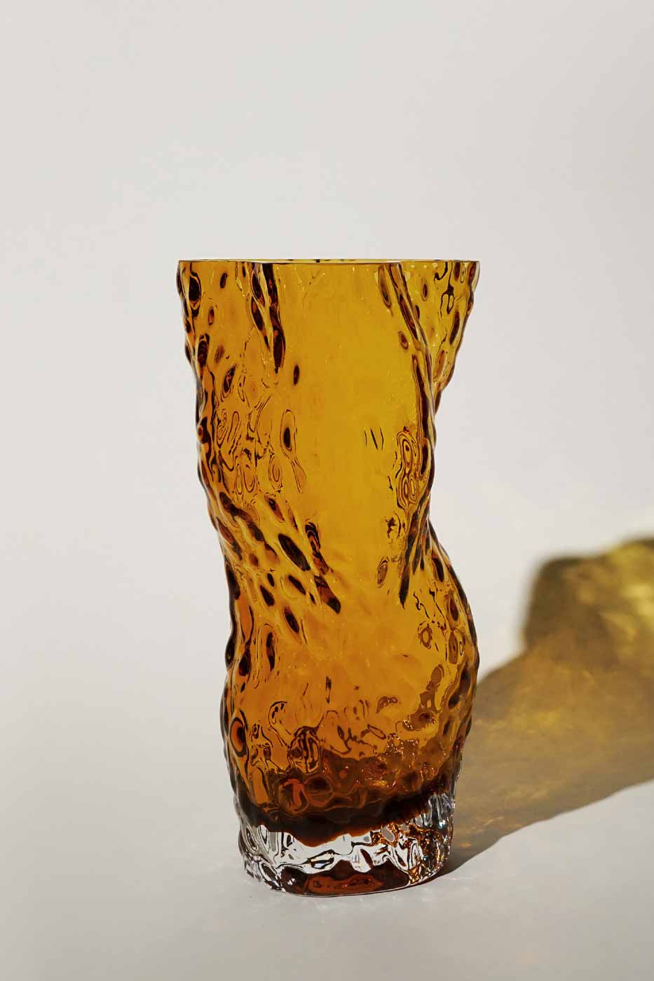 Vas Ostrea Rock amber