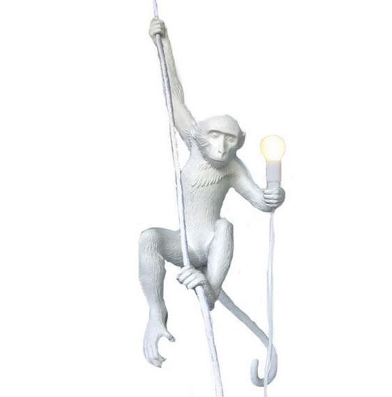 Seletti Aplampa Seletti Monkey "Hanging On Rope" vit